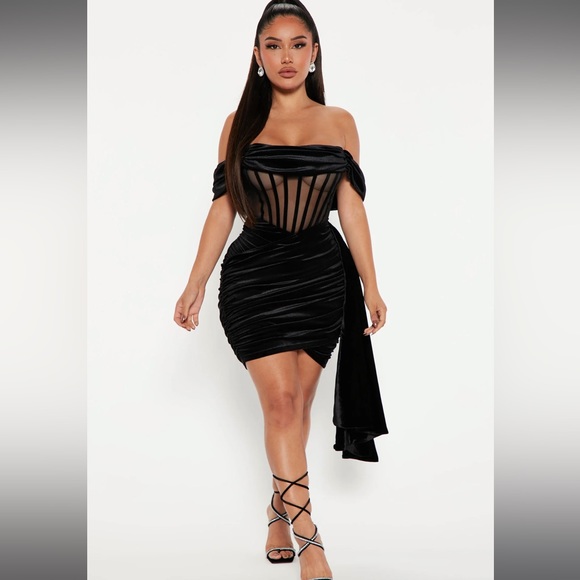 SINCERELY YOURS BLACK VELVET MINI DRESS - Picture 2 of 6